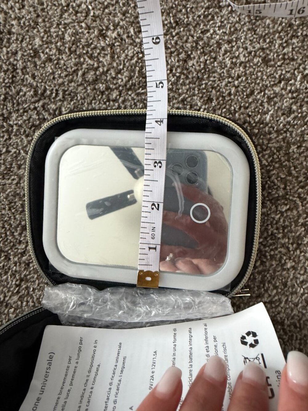 Small Makeup Travel Case with Mirror - Picture 4 of 10